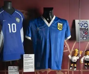 حراج پیراهن مارادونا به قیمت 5 میلیون دلار!