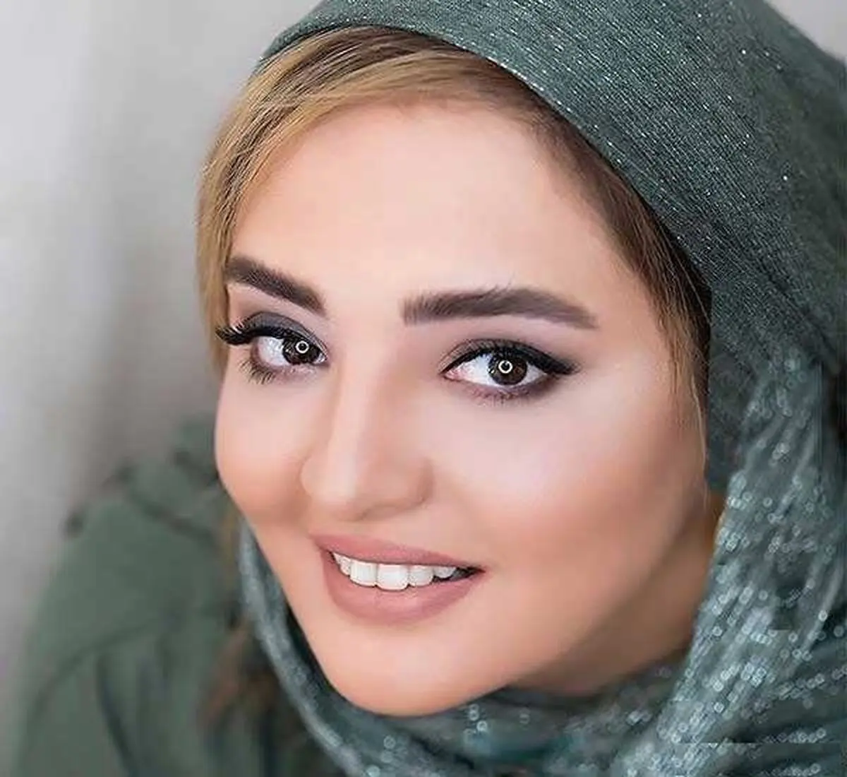 narges-mohammadi-va-khoharash-13