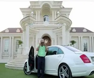 معماری خلاقانه؛ یا خدا عمارت ۱۰۰۰متری مهران مدیری ۱۰تا اتاق خواب داره آدم توش گم میشه