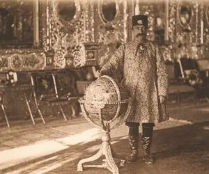 یک عکس یک روایت؛ ناصرالدین شاه دوران حکومتش نخستین کره جواهراتی جهان را آفرید