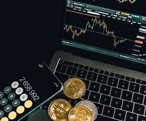 دلیل جنگ میان بزرگان اقتصاد دنیا بر سر رمز وارزها چیست؟