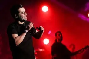 آواز احساسی/تو را چون جان خود میدانمت بهرام جوری منتقلب کرد که نای ادامه دادن نداشتن