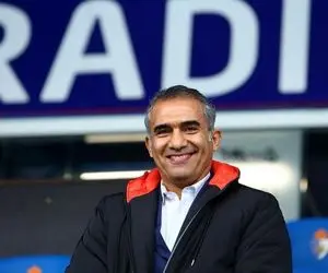 (عکس) عضلات باورنکردنی احمدرضا عابدزاده در آستانه ۶۰ سالگی