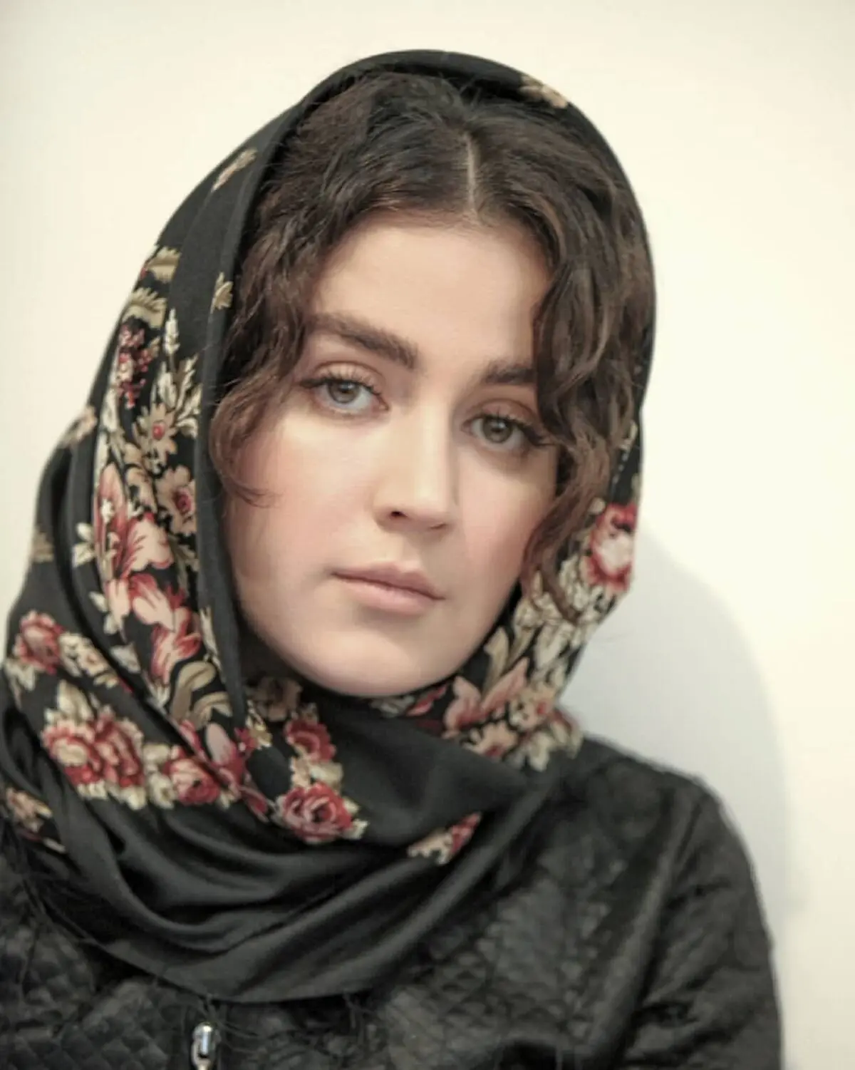 afsanehpakroo_1549284420_3