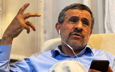 احمدی‌نژاد: با موسوی دوست بوده و هستم