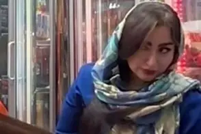 آواز احساسی؛ دختره اومد سوپری خرید پسره زد زیر آواز زنه هنگ بود که یهو رفتگره هم خوند