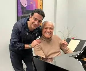 آواز همایونی/ صدای همایون شجریان با همراهی پیانو استاد روحانی سالن رو به وجد آوردن