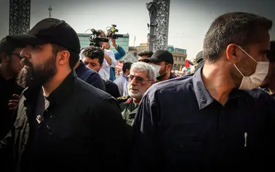 فرمانده عالی رتبه سپاه در مراسم تشییع شهدا