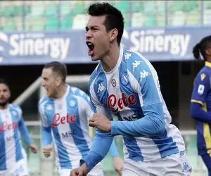 قدرت نمایی خر های پرنده مقابل کرگدن ها