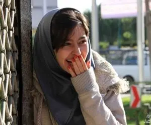 جشن تولد 29 سالگی پردیس احمدیه؛ فیلم "لاک قرمز"