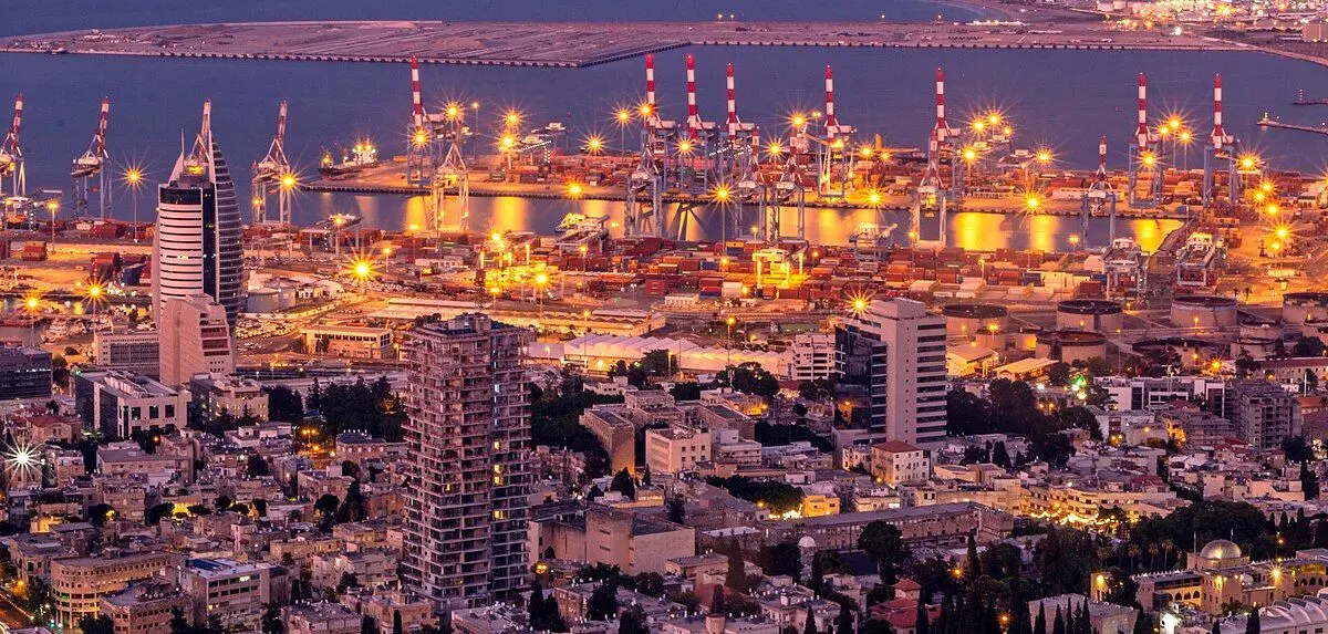 PikiWiki_Israel_76755_haifa_lights_in_the_evening_(cropped)