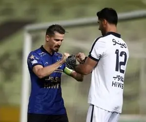 سنگربان استقلال مثل وریا!