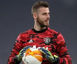 سنگربان قرمزها مشتری دارد