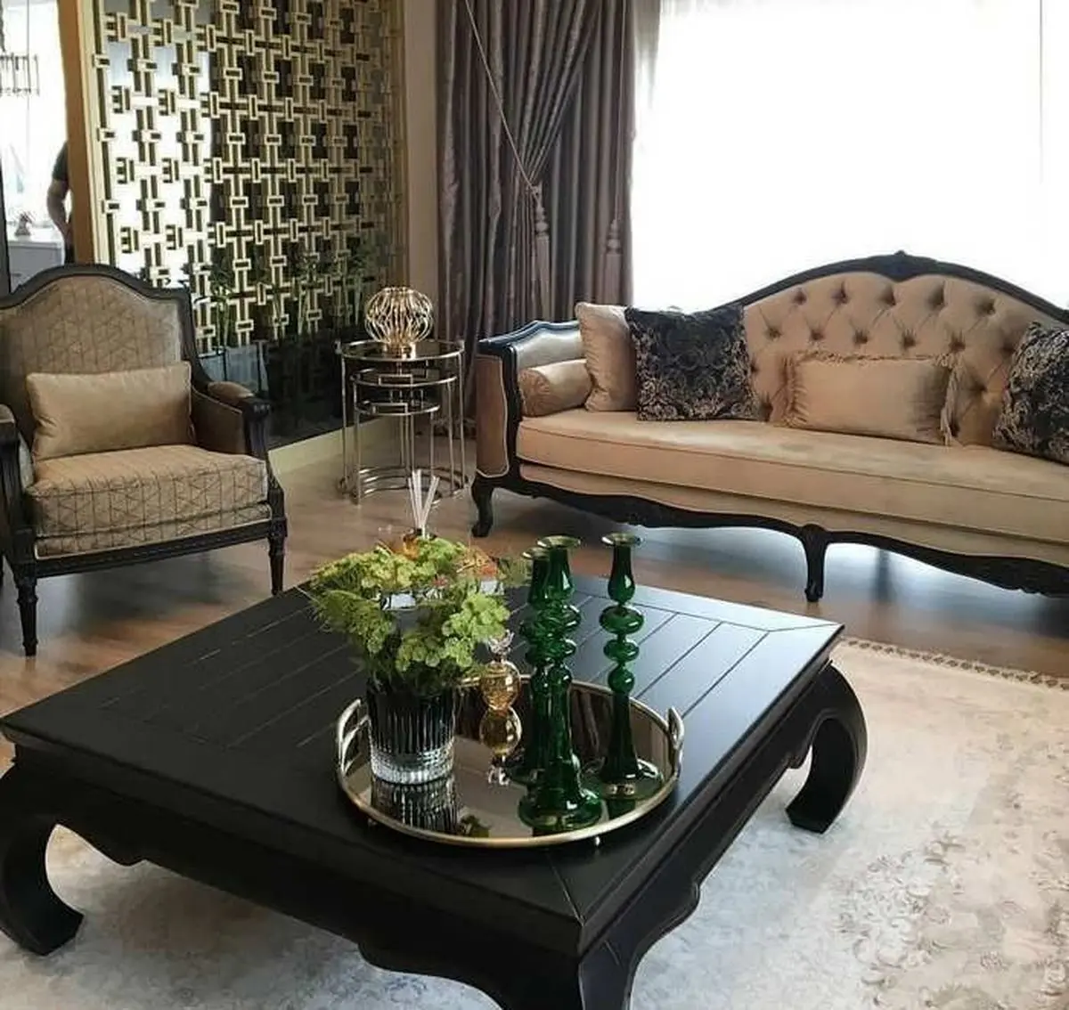 مبلمان مد 1404 برای نشیمن کوچک و بزرگ؛ مبل و پارچه شیک برای منزل سی تا سیصد متری