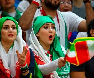 فدراسیون چگونه زنان تماشاچی را پیچاند؟