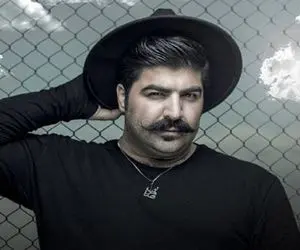 آواز احساسی؛ بهنام بانی این دفع با اشک ظاهر شده و آهنگ چرا قهری رو خوند سال رو هواست