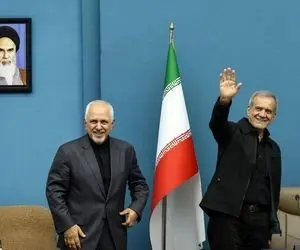 (عکس) اولین حضور ظریف در جلسه دولت پس از بازگشتش