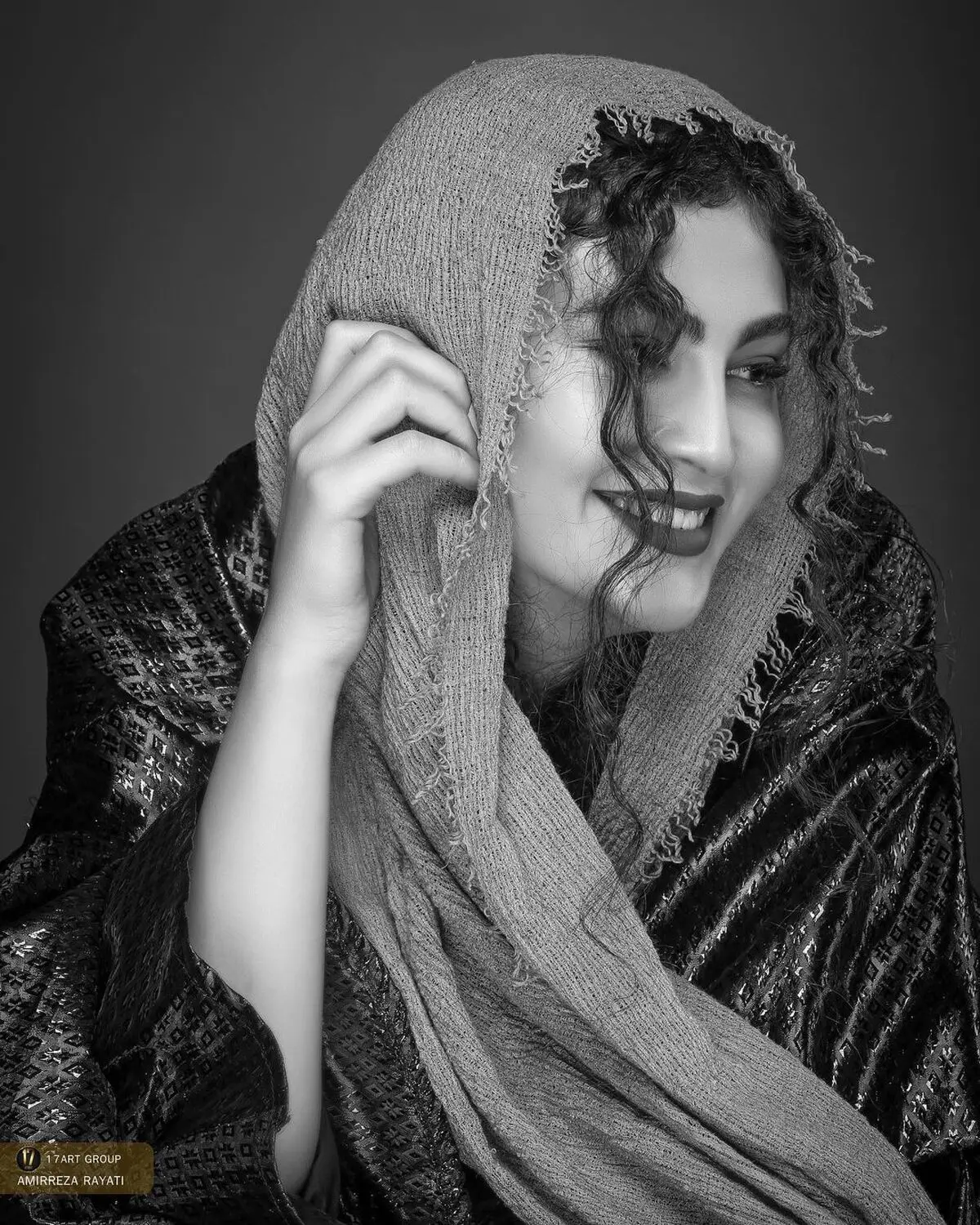 maryam_momen_official_1604437351