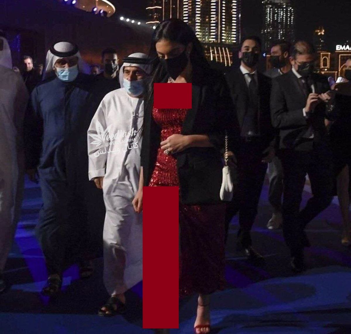 لباس پوشیدن جورجیانا در عربستان