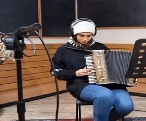 آواز محلی؛ الناز ملک ترک قیز اصیله آیرلیق مینوازه روح آدمو نوازش میکنه