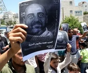 تظاهرات جدید در رام الله در محکومیت قتل نزار بنات