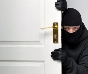 دزد طلاهای آقای کاندیدای انتخابات 1400 را برد + عکس