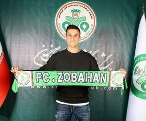 وینگر ذوب آهن در استقلال؟