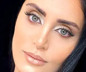 الناز شاکردوست با شلوار جذب و بدن نما در حال کوهنوردی! + عکس