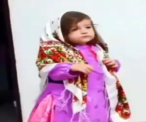 آواز محلی؛ رقص ترکی دختربچه فندق دلربا با لباس محلی و آهنگ شینقیلی نانای آب قند لازمه