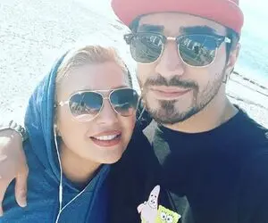 (عکس) یک سلبریتی دیگر هم واکسن ایرانی زد!
