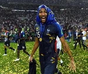 توافق سپاهان با هافبک سابق سویا و رُم