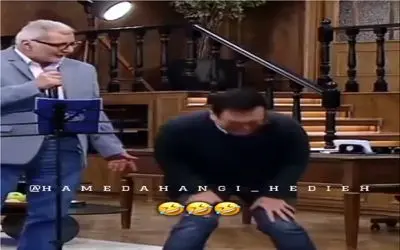 سکانس خندان؛ حامد آهنگی شرکت کننده آورده آهنگ بخونه میگه هرچی فحشه این تو نوشتن