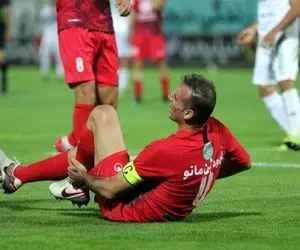 کاپیتان پرسپولیس مصدوم شد