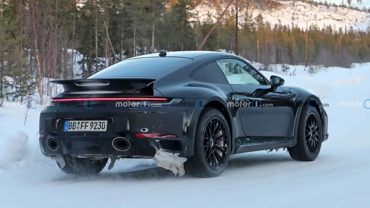 porsche-911-safari-facelift-spy-photos (5)