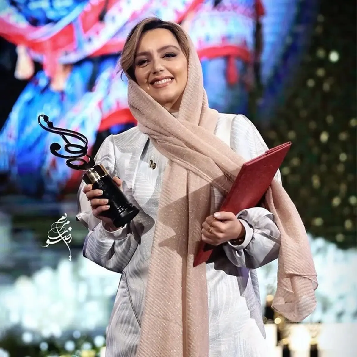 نازنین بیاتی