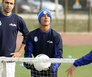 برگزاری تمرینات استقلال در زمین راه آهن