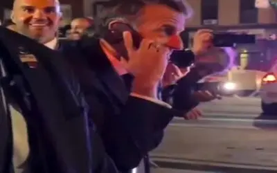 توقف خودرو مکرون در نیویورک به دلیل عبور کاروان ترامپ