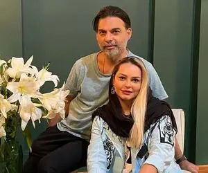 آواز هنرمندانه؛ پیمان معادی تو خونه زندگیش میون خواهراش یه جور رقص کمر رفت بهش نمیومد