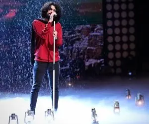 آواز عاشقانه؛ عرفان طهماسبی با اجرای آهنگ ماه منی اشک همه رو درآورد بنازم به این صدا