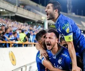 (عکس) شادی هیجان انگیز گلزن استقلال؛ خوشحال ترین فوتبالیست دنیا!