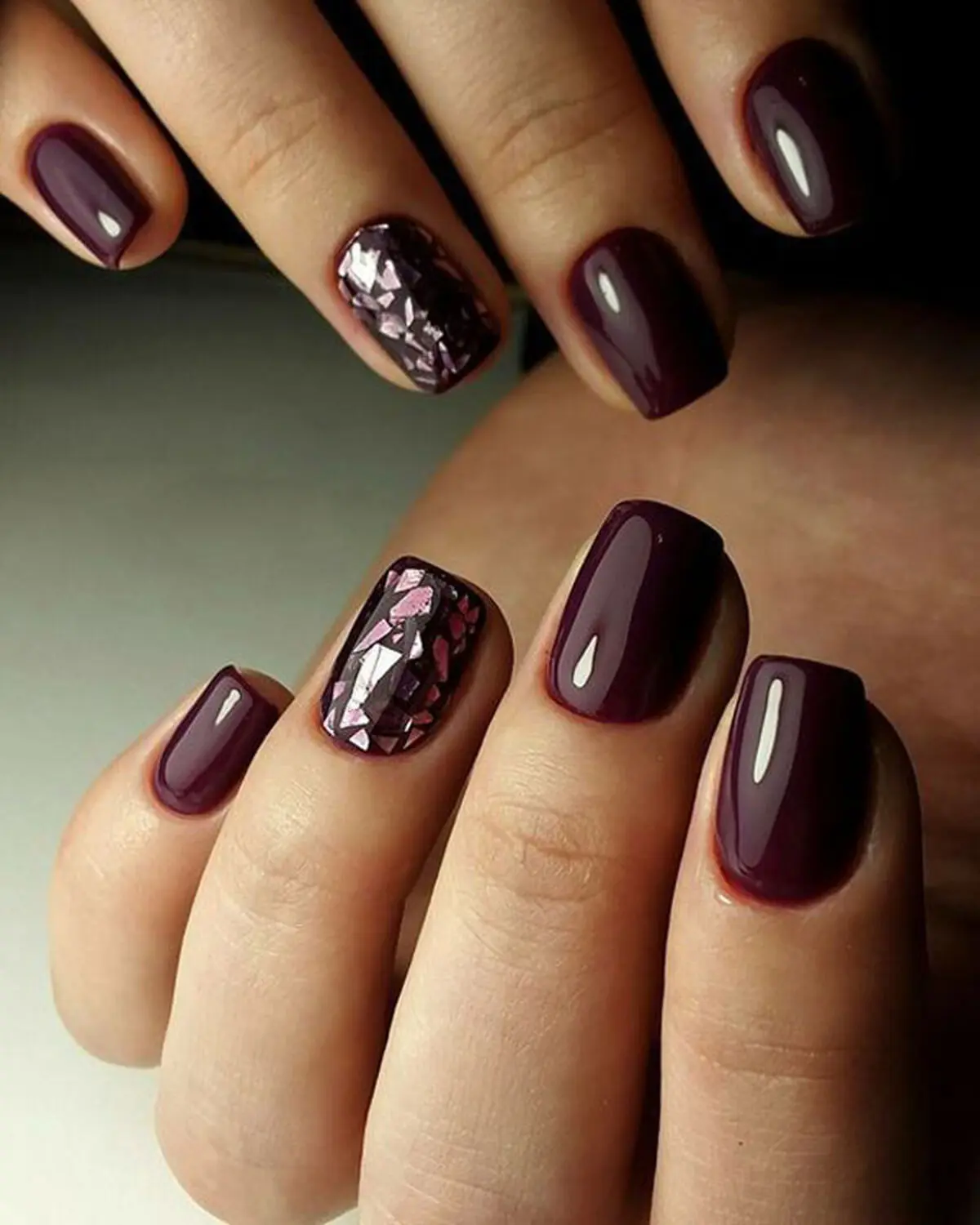 shiny-nail-model-for-girls-2