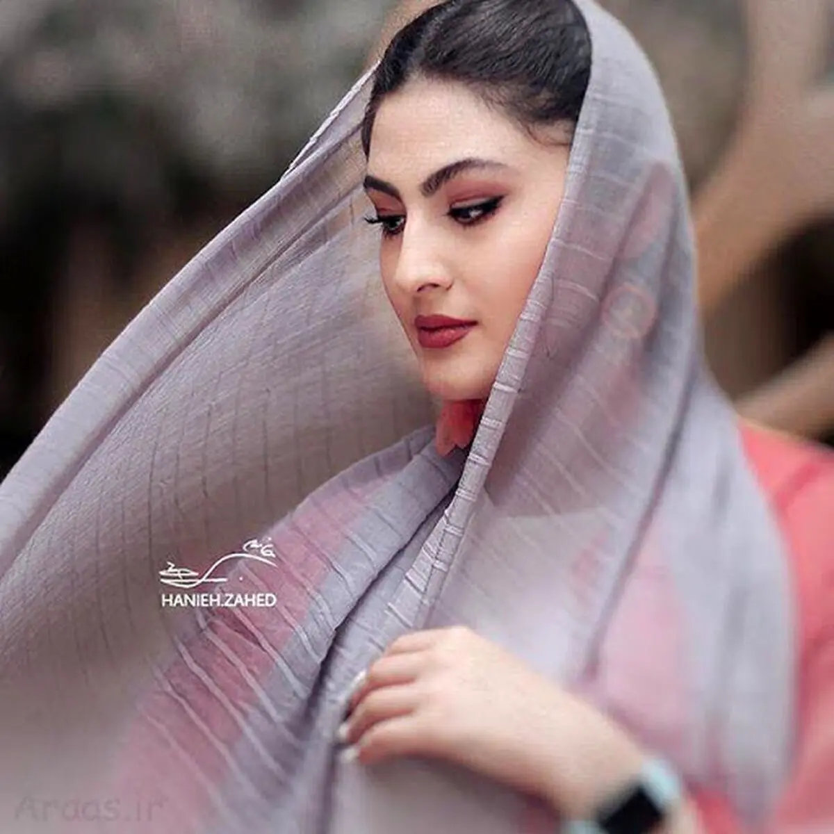 مریم مومن