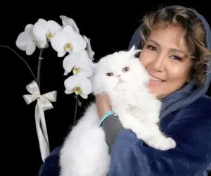 عکس خانم بازیگر پانته آ بهرام به همراه حیوان خانگی اش!