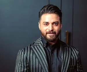 دانلود آهنگ بابک جهانبخش به اسم با من باش Ba Man Bash 