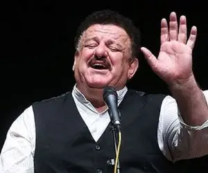 آواز شاد؛ استاد ناصر وحدتی با آهنگ آها بوگو کم کم وارد فاز رقص شد