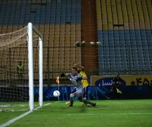 حمله وحشتناک پرسپولیسی ها به حامد لک؛ همین حالا از پرسپولیس برو!