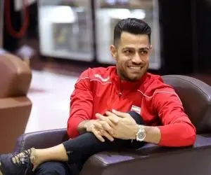 رونمایی پرسپولیسی ها از شاه ماهی در بازی با صنعت نفت