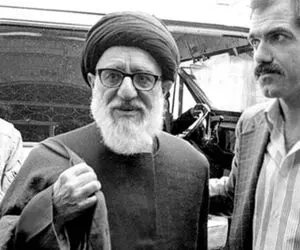 (عکس) سفر به ایام قدیم؛ آیت الله طالقانی سال ۱۳۱۶ در طالقان