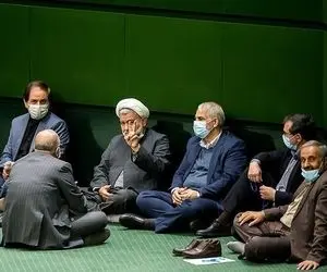 لایحه حجاب پشت درهای بسته و در دست 10 نفر؛ بهتر نیست به مجلس بعد سپرده شود؟