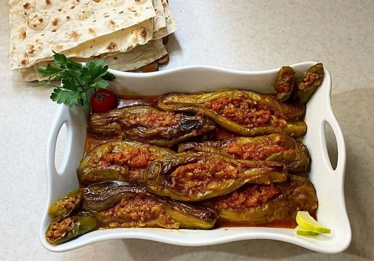 بادمجان شکم پر